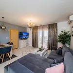 Ivana Apartment Trogir