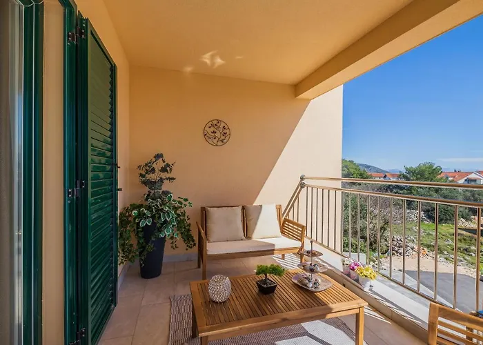 Ivana Apartament *