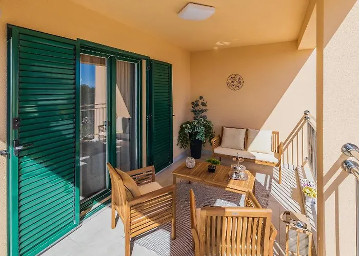 Ivana Apartament *