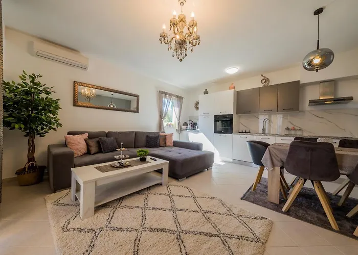 Ivana Apartman Trogir